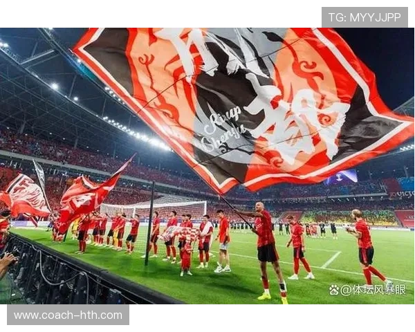 中国足球32号球星奋勇拼搏引领球队重燃希望书写绿茵场全新传奇