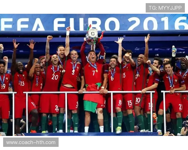 顶尖足坛巨星风采:全球最强十大球员 顶尖足坛巨星风采:全球最强十大球员